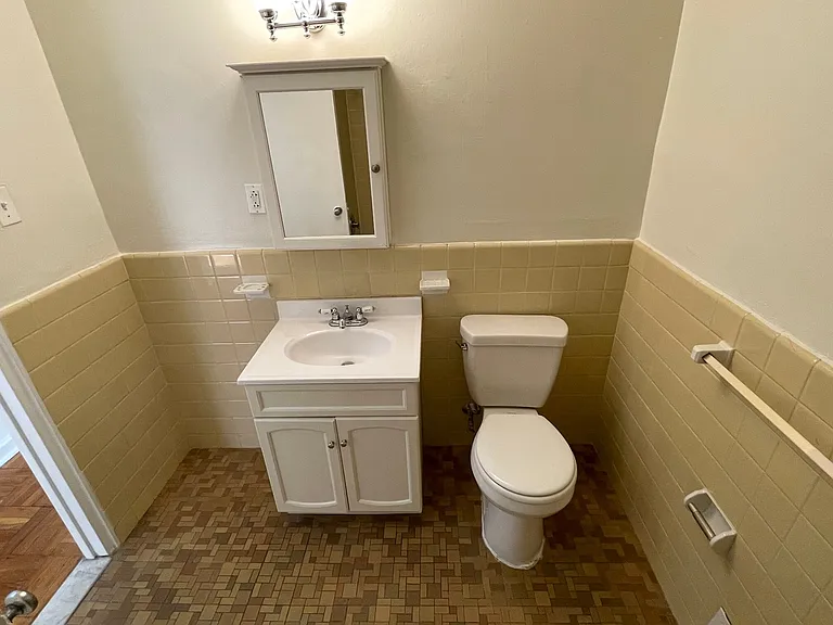 Bathroom 2 Bathroom 2
