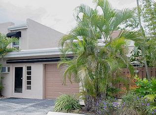 4 Coventry Way, Wilton Manors, FL 33305
