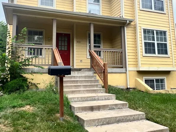 933 Mississippi, 933 Mississippi St #3B-2Ba-1015Sqft, Lawrence, KS 66044