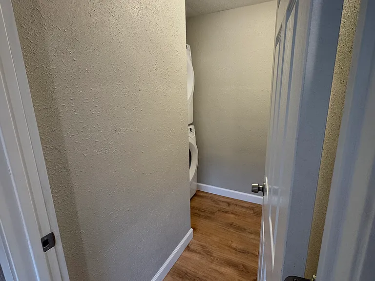 125 NW 14th St #1 — Photo 5