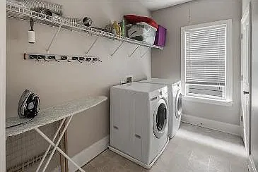 1745 Lela Ave — Photo 32