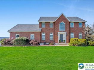 3110 Valley View Dr, Bath, PA 18014