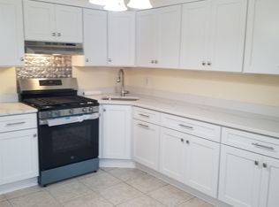 258 Avenue C FLOOR 2, Bayonne, NJ 07002
