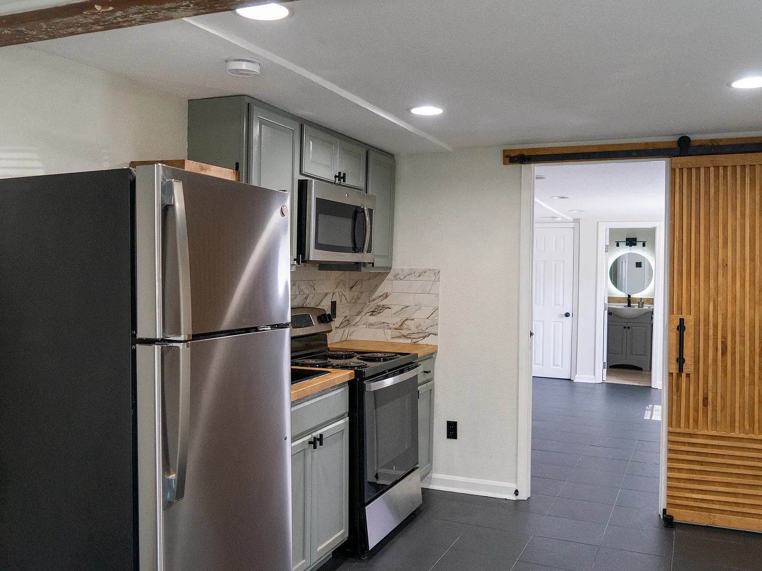 224 S Lopez St — Photo 3