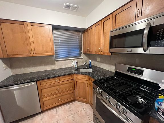 2nd image of 69 Domain St Floor 1
