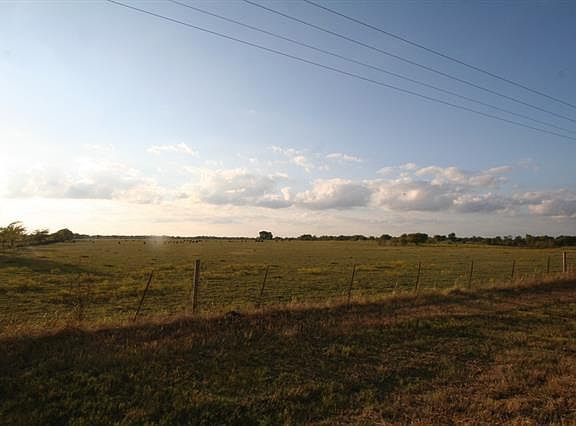 2nd image of 2046 S Fm 1743