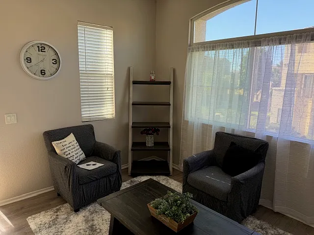 587 Almond Rd — Photo 16