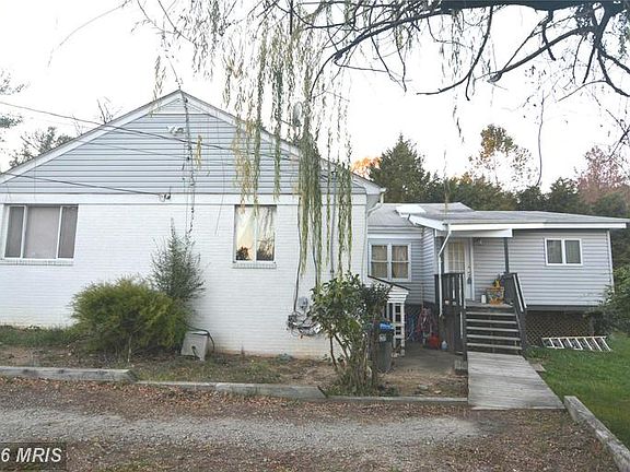 2nd image of 10805 Belmont Blvd
