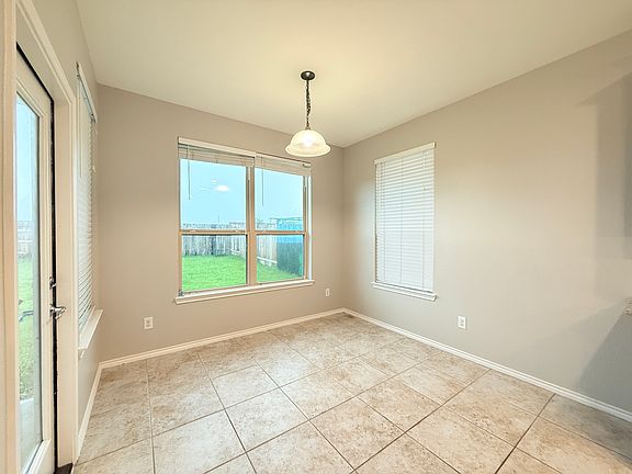 3rd image of 4519 Malden Motte Dr