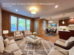 222 E 44th St #1, Chicago, IL 60653