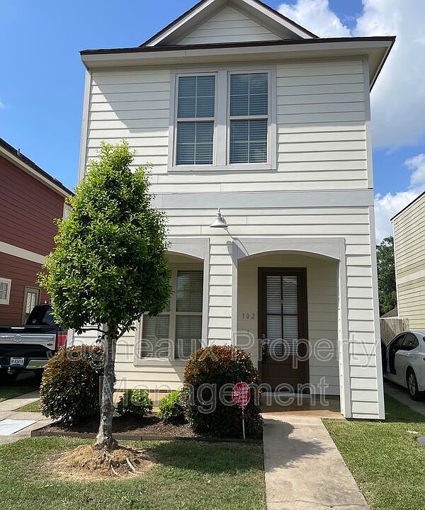 1st image of 102 Hargrave Dr
