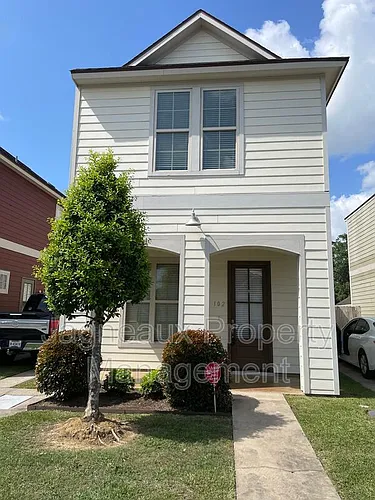 102 Hargrave Dr Photo 1 102 Hargrave Dr Photo 1