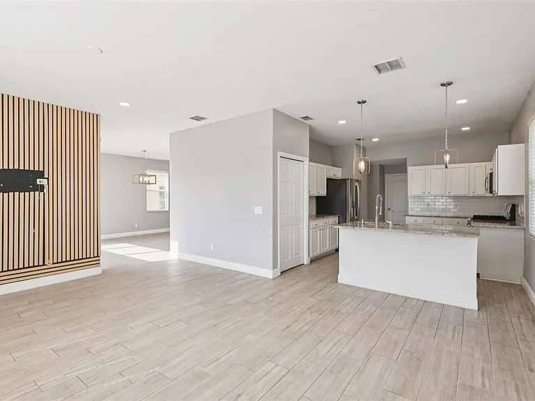 20721 Whitewood Way — Photo 22