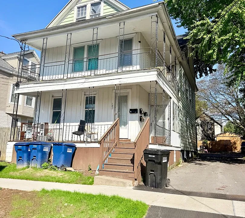 140-42 Grumbach Ave
