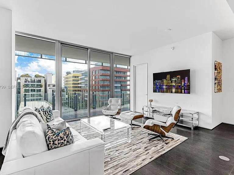 120 Ocean Dr #700 — Photo 12