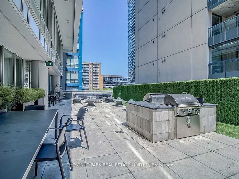 68 Shuter St #Townhouse 2 — Photo 14