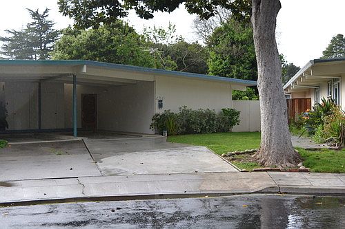 1st image of 392 Roble Ave