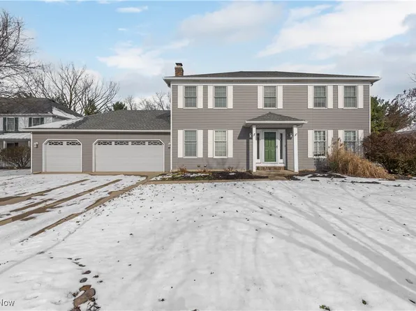 20868 Parkwood Ln, Strongsville, OH 44136