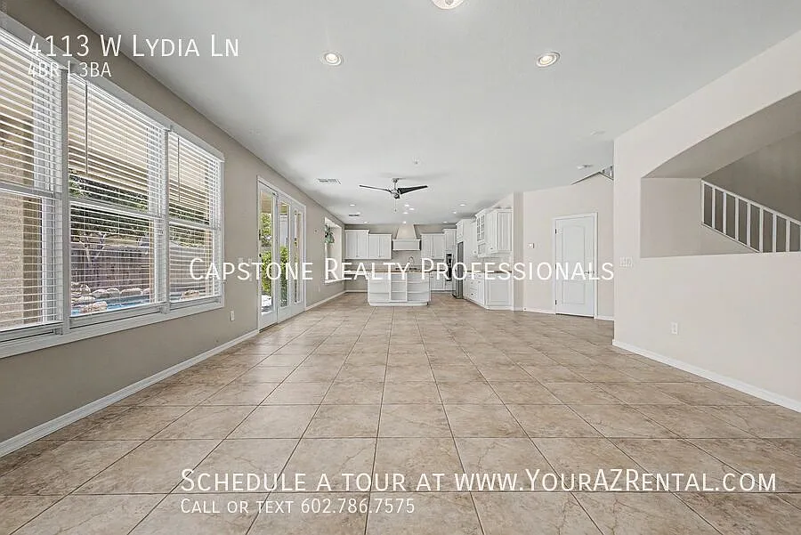 Stunning 4-Bedroom, 2.5-Bathroom Oasis with Pool and 3 Car Tandem Garage in Phoenix — Photo 4