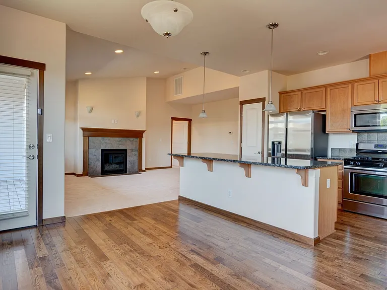 1640 SW Downfield Way — Photo 5