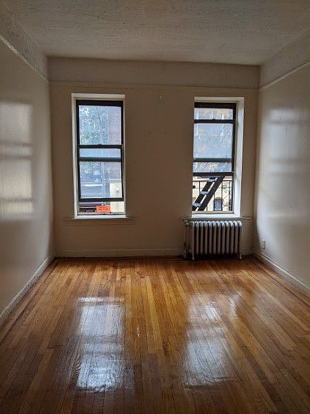 1st image of 2111 Beekman Pl APT 2A