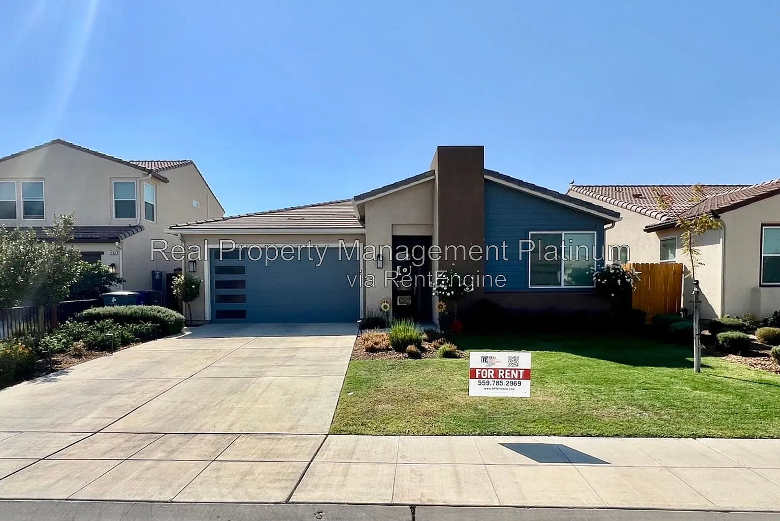 3 bed, 2.0 bath, 1870 sqft, $2,495 — Photo 2