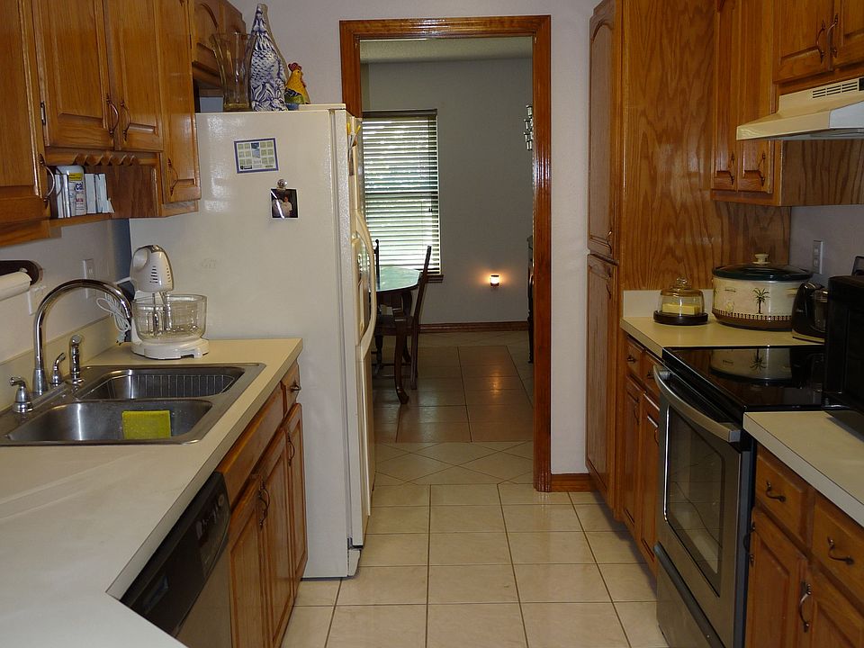 2nd image of 6522 Longview St