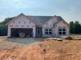 117 Ivory St, Hartwell, GA 30643