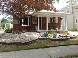 15274 Regina Ave, Allen Park, MI