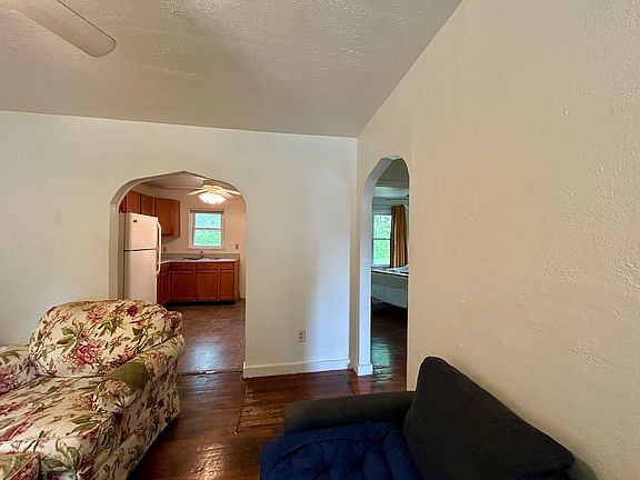 5th image of 1211 W Short Dr