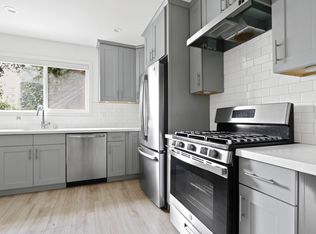 858-860 3rd St #4, Santa Monica, CA 90403