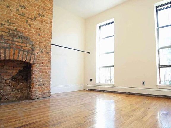 5th image of 521 Lafayette Ave