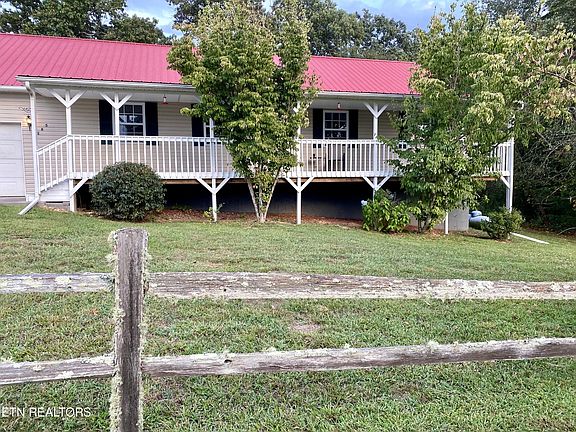 3rd image of 185 Jenkins Rd