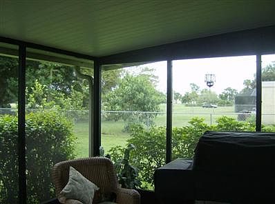 5th image of 1822 SE Elkhart Ter