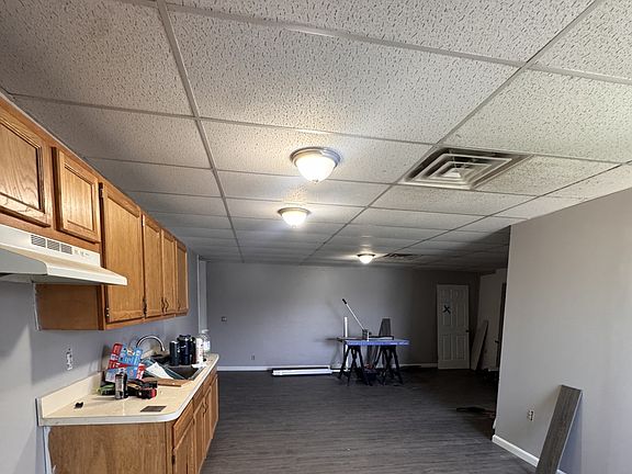 4th image of 643 S Wood St APT 4