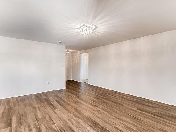 4th image of 9901 Laurel Cherry Dr