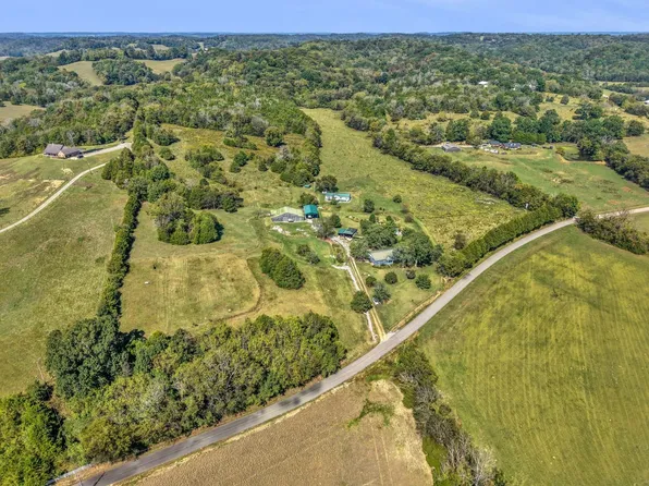 303 Poorhouse Rd, Taft, TN 38488