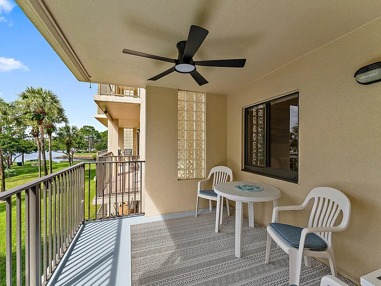 1001 Seafarer Cir #204 — Photo 23