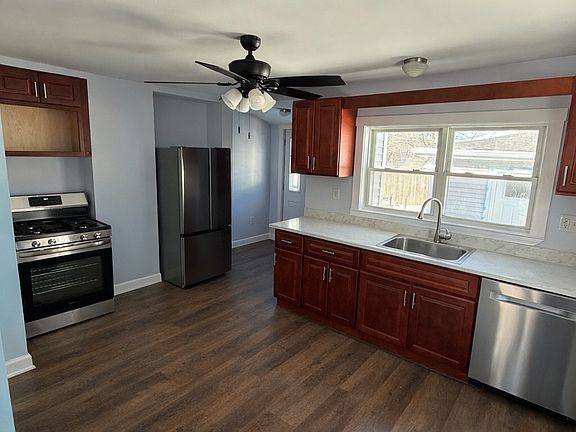 2nd image of 76 Lawn Ave
