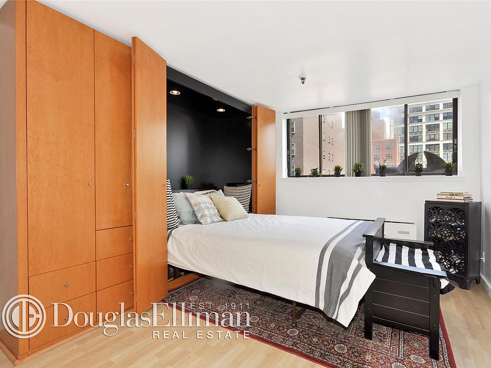 1st image of 67 E 11th St APT 625