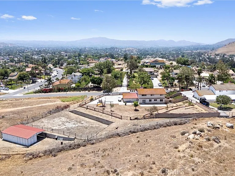 10703 Valley Dr — Photo 34