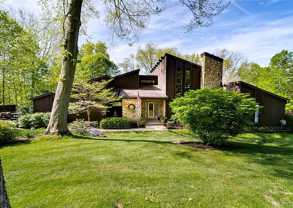 1st image of 609 Oak Ridge Dr