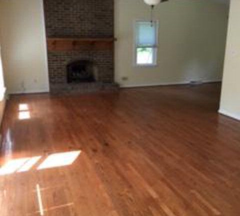 2nd image of 135 Sedgefield Cir