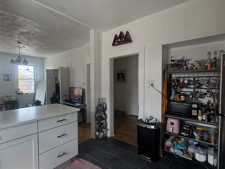 4010 Butler St #2 — Photo 12