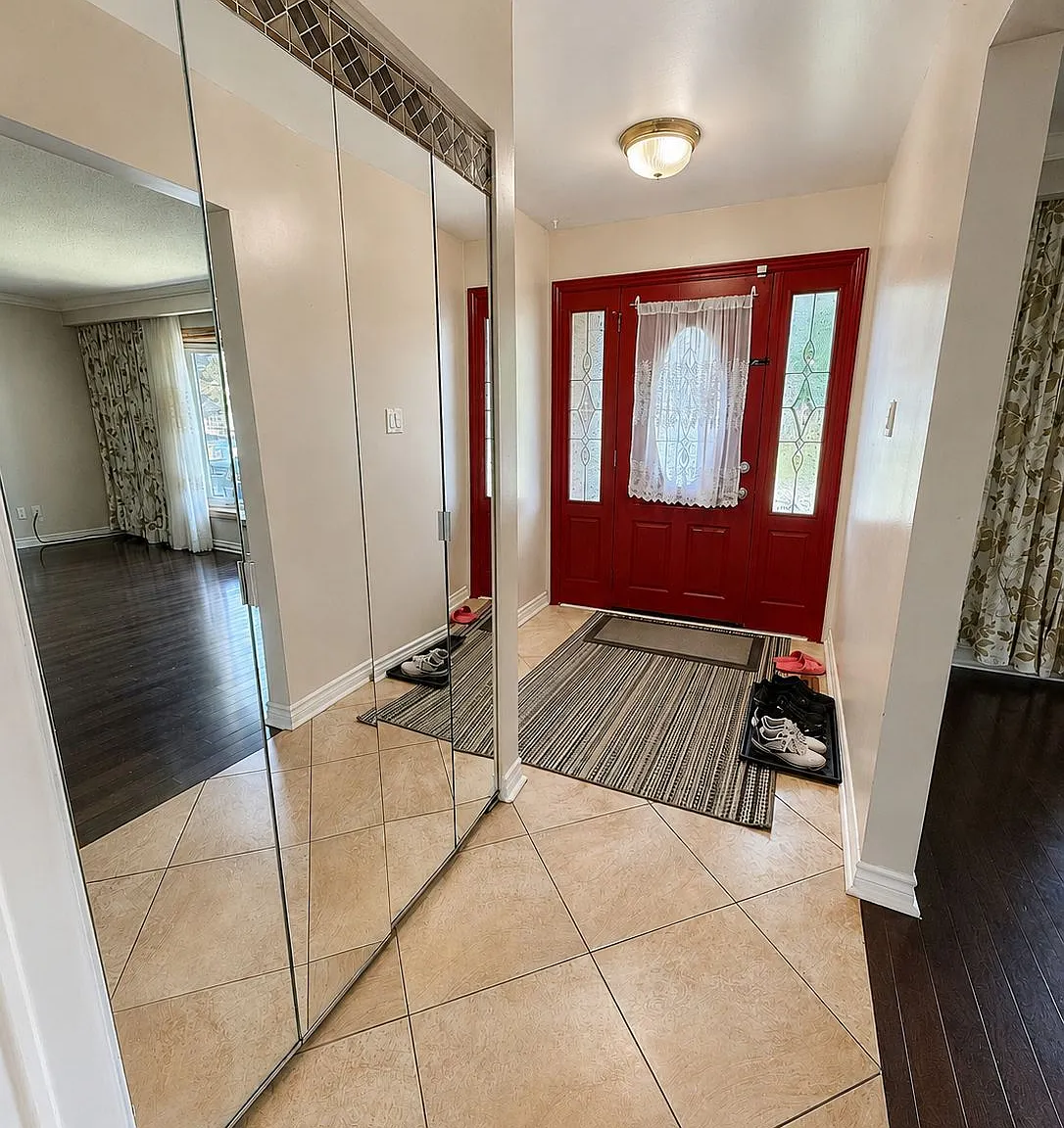 3 bed, $2,800 — Photo 2