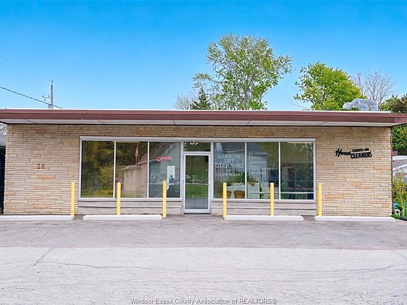 2nd image of 30 Victoria St S #26