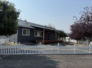 216 B Ave, Seneca, OR 97873