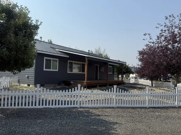 216 B Ave, Seneca, OR 97873