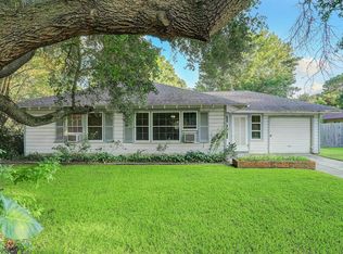 2603 S Houston Dr, La Marque, TX 77568