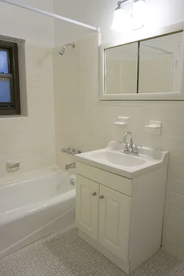 Rented by Compass | media 9